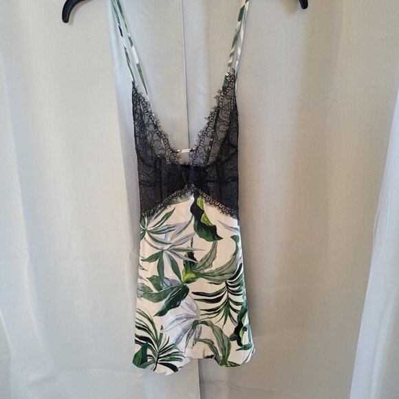 VIctorias Secret Cami Slip Dress Small Lace Satin Palm Lace Romantic Y2K 17459 - Picture 2 of 9